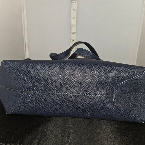 Neiman Marcus Perforated Scallop Navy Tote ~ Like New - Picture 3 of 5